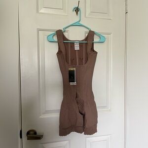 Meli Belt Columbian Girdle Faja - 2029 Orquidea Shaper NWT